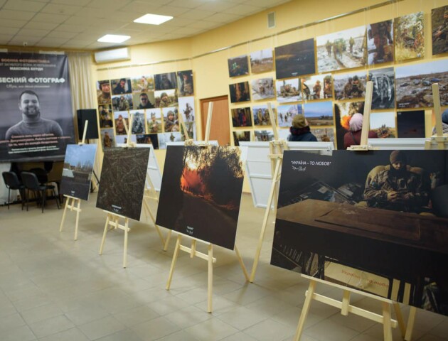120 світлин загиблого на війні волинського фотографа передали в Національний архів