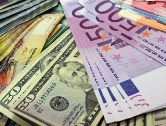 Курс валют на 15 серпня: американська та європейська валюти помітно зросли в ціні