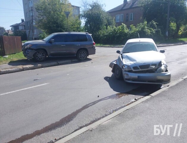 У Нововолинську Ланос в’їхав у Лексус