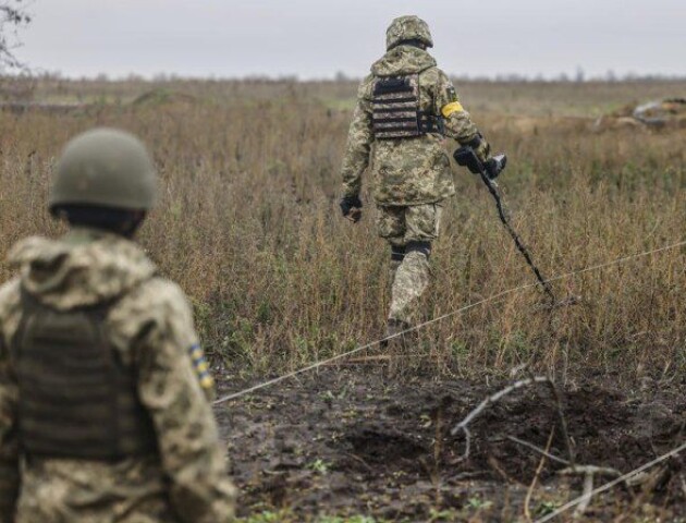 Пішов із бару, аби робити вибухові «коктейлі» ворогам