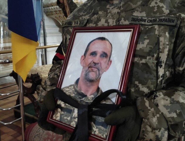 У Луцьку попрощалися з багатодітним батьком, який загинув за Україну