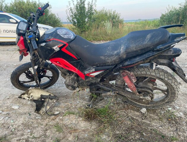 На Камінь-Каширщині п'яний неповнолітній мотоцикліст спричинив ДТП