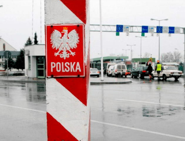 Польща вводить обмеження на в'їзд для українців. Пояснюємо, кого стосуються зміни