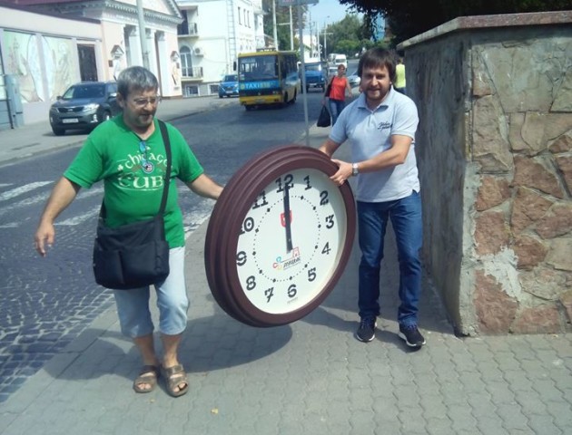 Показали, який годинник прикрасить фасад Луцькради. ФОТО