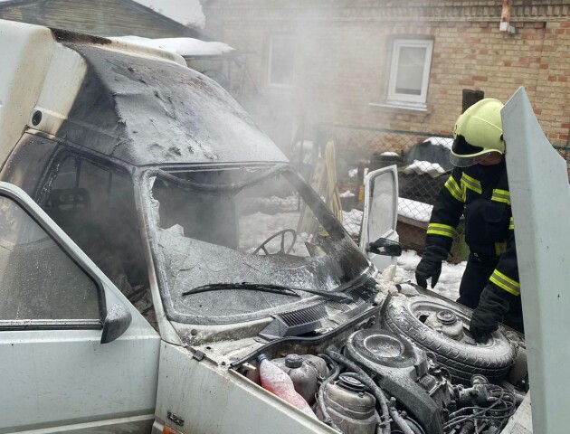 На Волині горіло два автомобілі