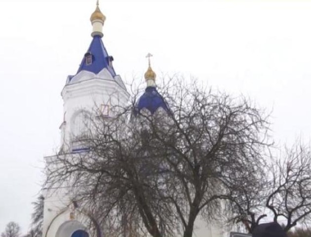 «Підписувались ті, хто в селі не живе», - священик МП про перехід храму під Луцьком в нову церкву