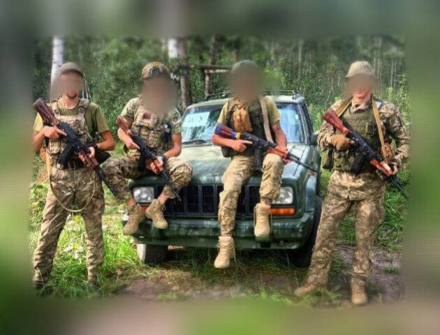 Допомога ЗСУ: Любешівська громада передала автомобіль для захисників