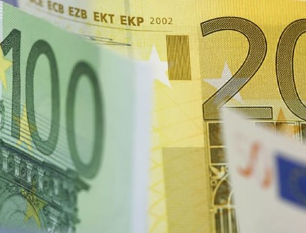 Курс валют на 3 квітня: перед святами долар і євро здали позиції