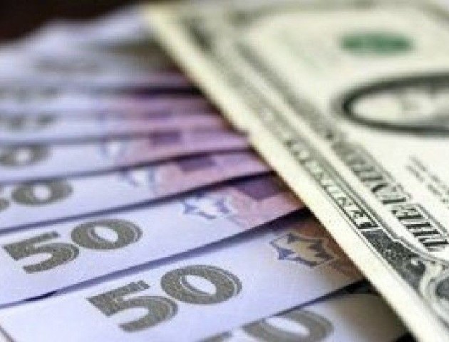 Курс валют на 22 січня: долар і євро продовжують стрімко повзти вгору