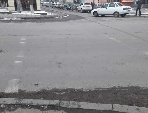 Минулоріч на розмітку доріг у Луцьку витратили 1,5 мільйона гривень