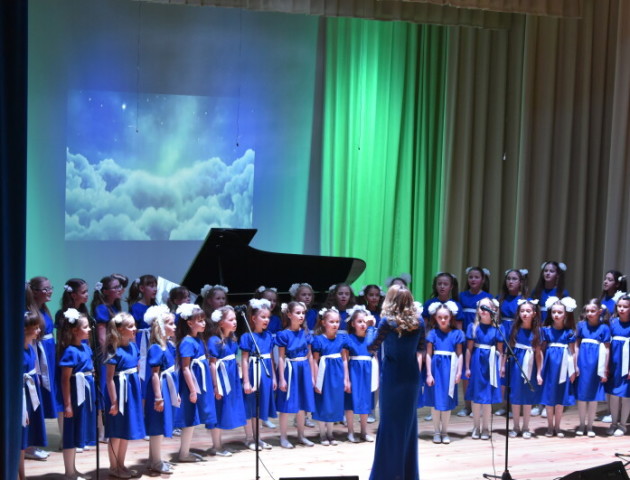 У Луцьку урочисто відкрили концертний зал музичної школи. ФОТО