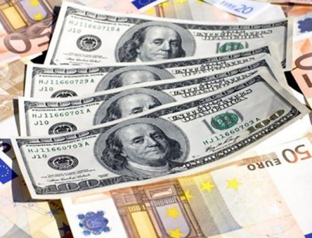 Курс валют на 23 травня: долар несуттєво подешевшав, євро подорожчав
