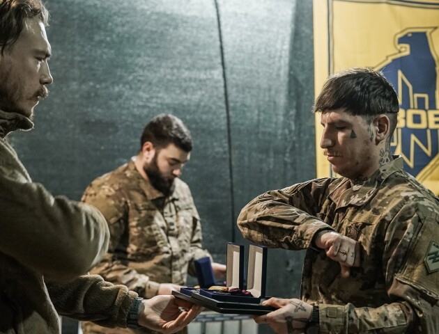 Взяли десятки полонених: нагородили розвідників Азову