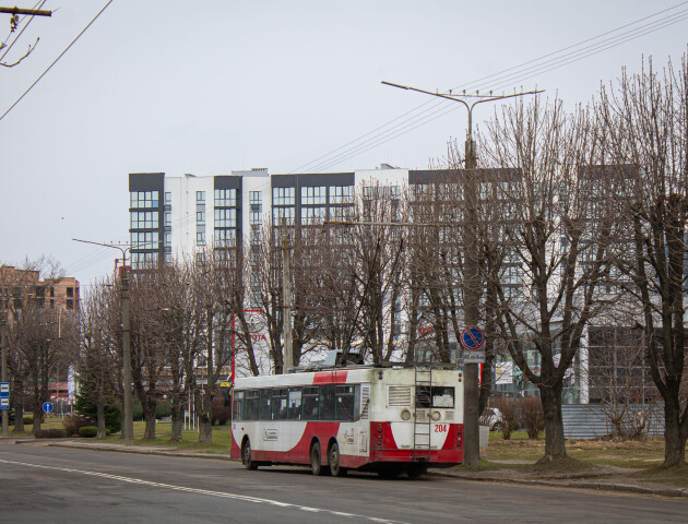 Досі на ходу: у Луцьку курсує унікальний тролейбус