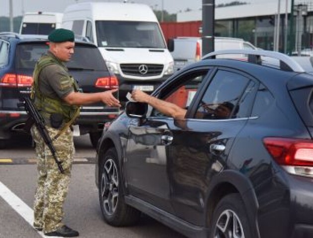 Я ще дуже скромно, – нардеп Гузь зізнався, що їздить за кордон