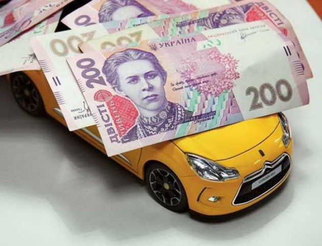 Власники елітних автівок  на Волині сплатили понад три мільйони  гривень податку
