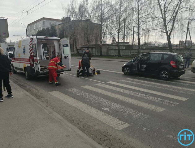 ДТП у Луцьку: на Конякіна автомобіль наїхав на пішохідку