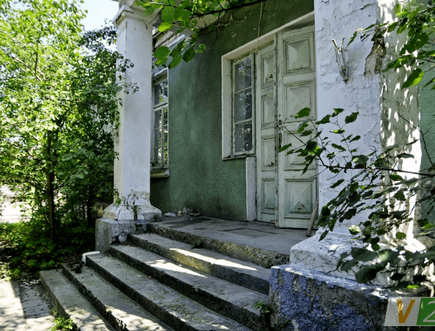 Занедбаний будинок у центрі Луцька може стати об'єктом культурної спадщини