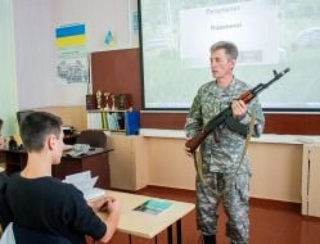 Ветерани війни викладатимуть військову підготовку в школах