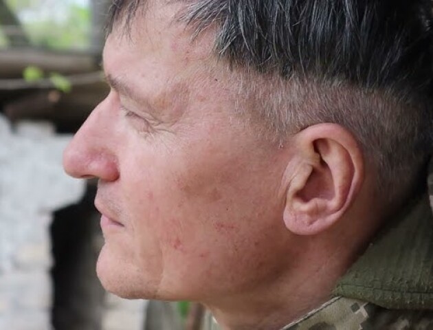 Боєць «Сталевої сотки» заспівав про маму