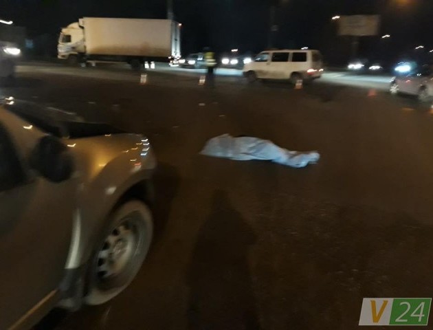 У Луцьку автомобіль на смерть збив жінку. ФОТО