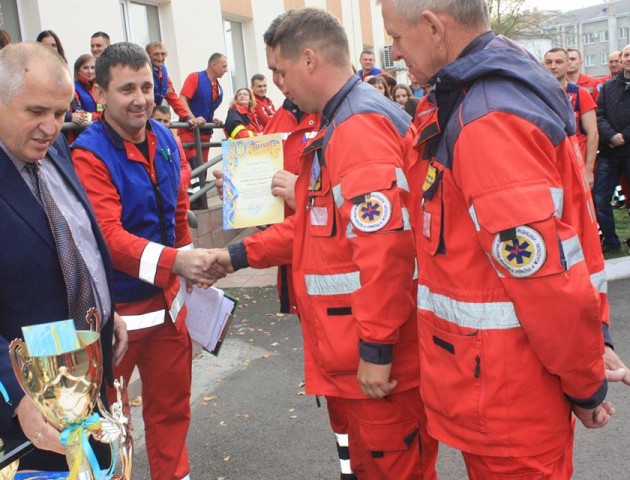 На Волині медики влаштували видовищні змагання. ФОТО