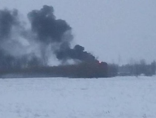 На нафтобазі БРСМ біля Києва виникла пожежа