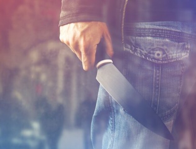 У Луцьку під час бійки ножем поранили 22-річного чоловіка