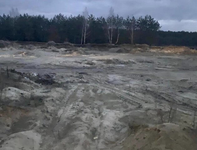 На Волині керівник і працівники одного з підприємств незаконно видобули піску на понад 1,2 млн грн