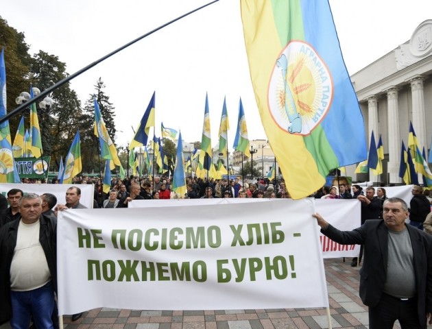 Українські аграрії бунтують проти законів, які приймає Верховна Рада