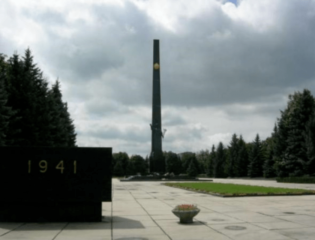 «Змінити дату на Меморіалі в Луцьку легко», – Богдан Шиба