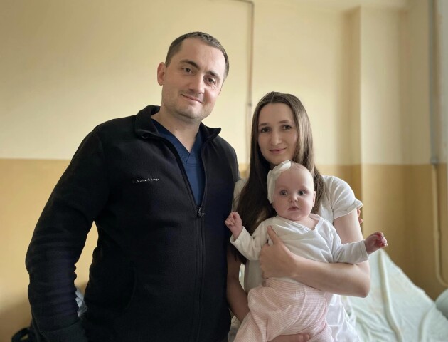 Лікар з Луцька зробив у Львові складну і рідкісну операцію восьмимісячній дівчинці з Волині. ФОТО