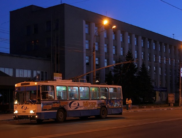 Великодньої ночі у Луцьку курсуватиме громадський транспорт