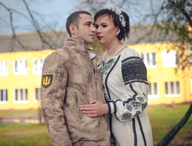 На Волині одружилися військовий 14-ї бригади і медикиня. ФОТО