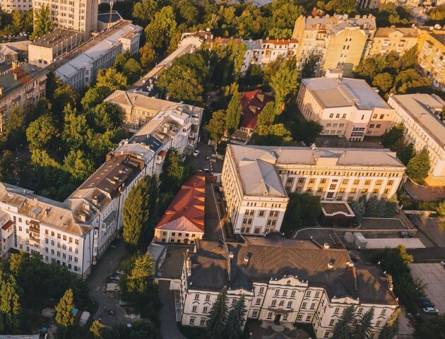 Незвичайні будинки столиці, які ви не зустрінете більше ніде: гід від популярного сайту «Мій Київ»