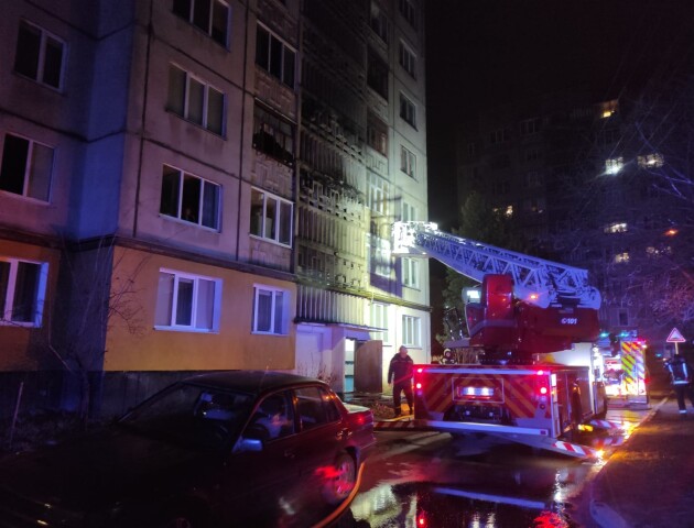 У Луцьку сталася пожежа: рятувальники евакуювали п’ять людей з багатоповерхівки