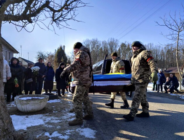 Волинь попрощалась із Героєм Валентином Карпюком