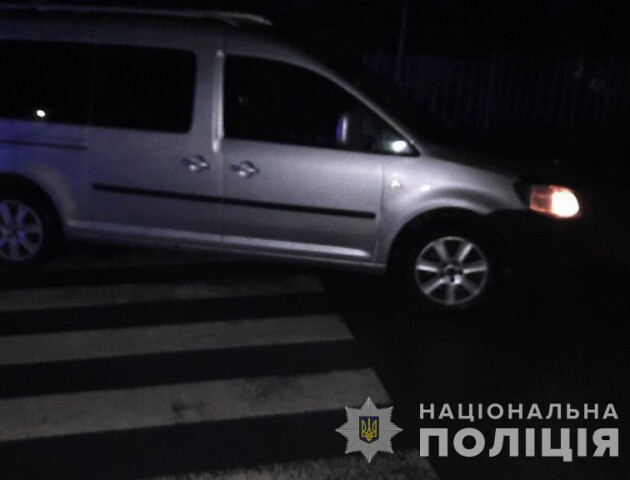 У Луцьку авто збило одразу двох пішохідок: одну з них шпиталізували