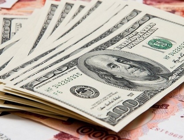 Курс валют на 6 лютого: долар і євро суттєво подешевшали