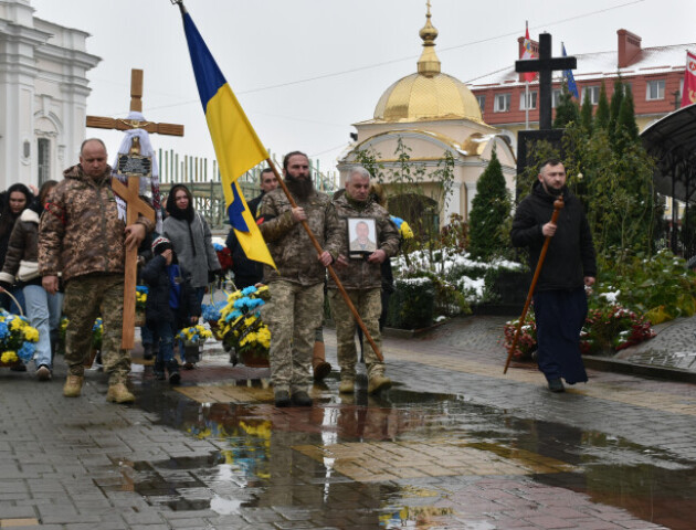 Волиняни провели в останню дорогу захисника України Руслана Шмигу