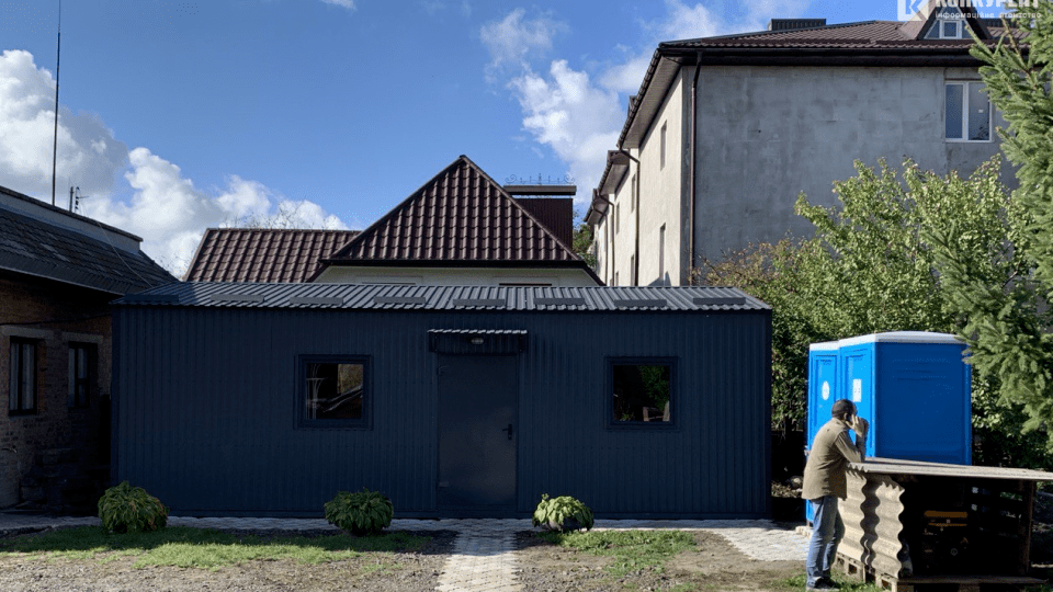 Показали, який вигляд має модульний будинок для безхатьків у Луцьку. ФОТО