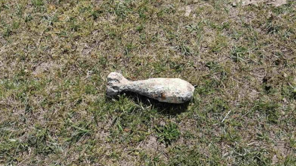 На Ковельщині підлітки знайшли заіржавілу міну