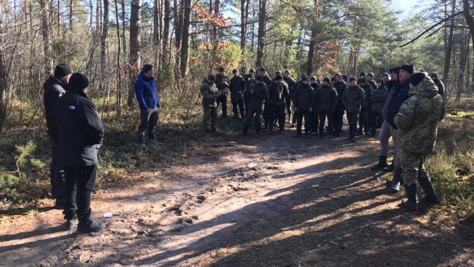 На Волині майже 100 людей шукають чоловіка, який зник місяць тому