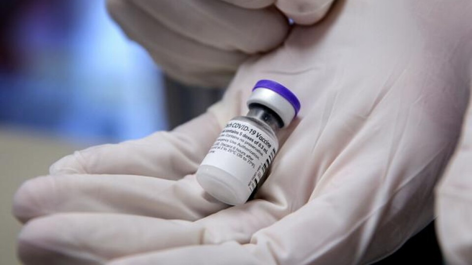 В Україну доставили 117 тисяч доз COVID-вакцини від Pfizer