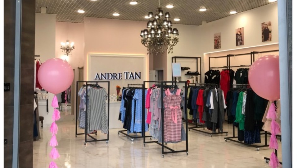 У Луцьку відкрили оновлений магазин Andre Tan. ФОТО