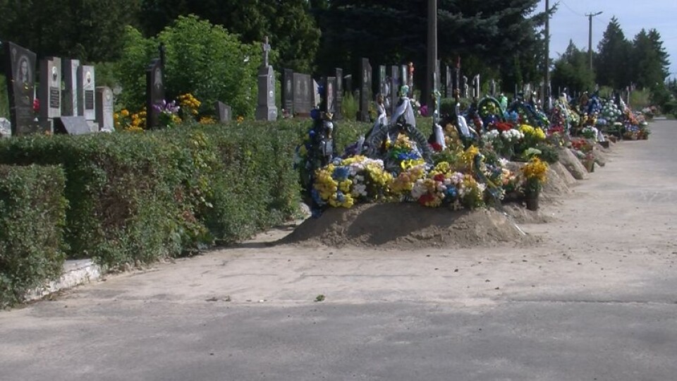 Алею поховань в Гаразджі планують розширити