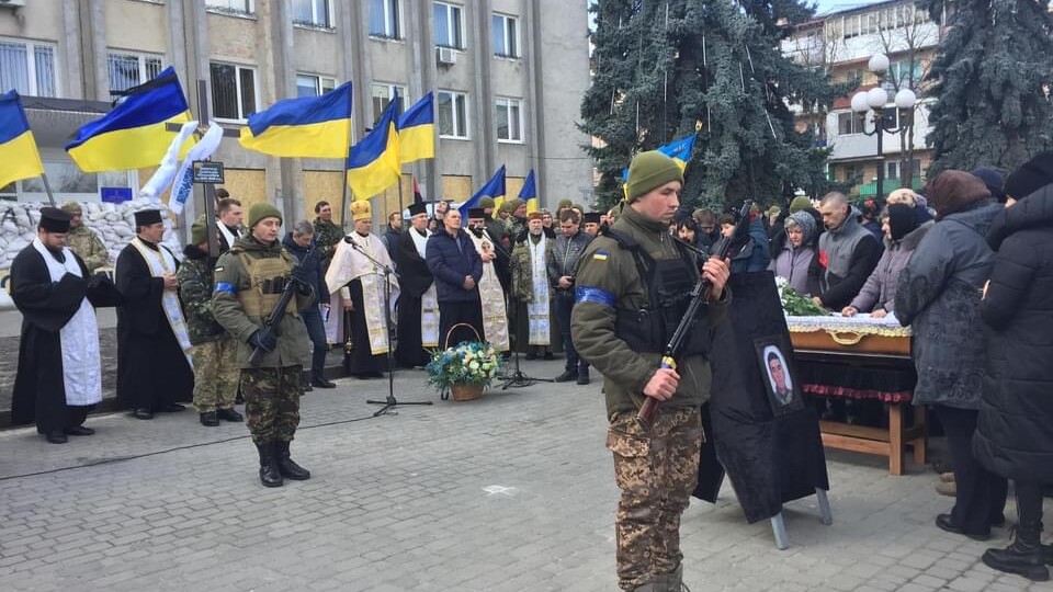 Виносив з поля бою командира. На Волині попрощалися з Героєм