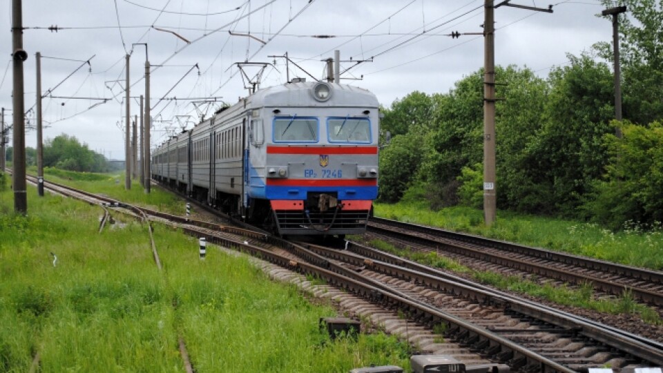 На Волині частково відновлюють рух приміських потягів