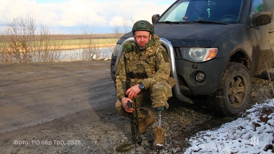 Без ноги, але незламний духом: історія «Сєдого», який повернувся у стрій після ампутації