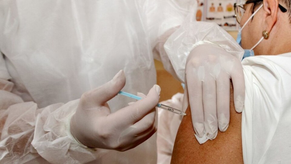 Від завтра в Україні розширять перелік професій, для яких вакцинація проти ковіду є обов'язковою